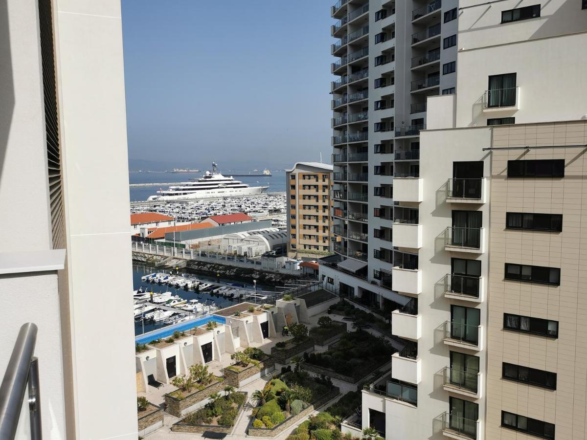 Kings Wharf Quay29 - Large Studio Apartment With 3 Pools - Gym - Rock Views - Holiday And Short Let Apartments In Gibraltar Exteriör bild